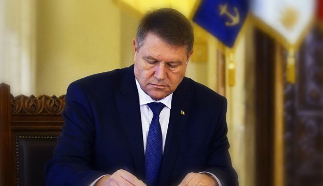 Lege promulgată de șeful statului. Tinerii dezavantajați se vor putea angaja în instituțiile publice locale - iohannisapromulgatlegea-1531925282.jpg