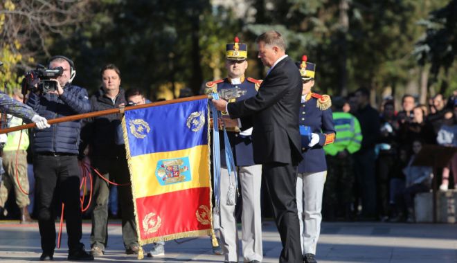 Preşedintele Klaus Iohannis a participat la Ziua Armatei Române - iohannisarmata-1603635348.jpg
