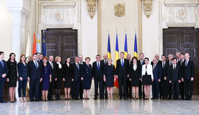 Klaus Iohannis, declarații de presă la ora 13,00 - iohannisguverndncil1000x600-1542709592.jpg