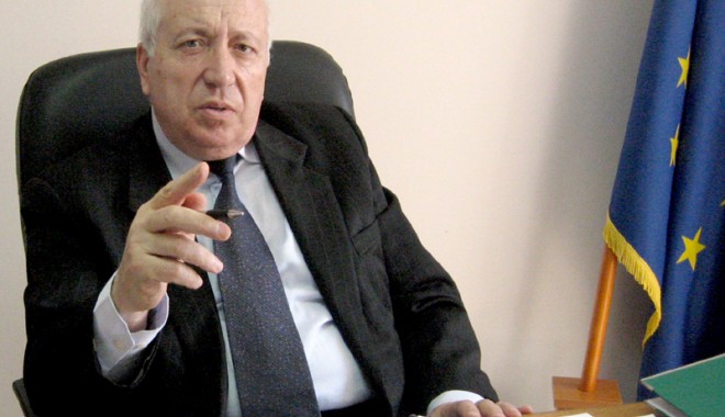 Angajatorii își reclamă foștii salariați la Consiliul Concurenței - ionbanica-1381254488.jpg