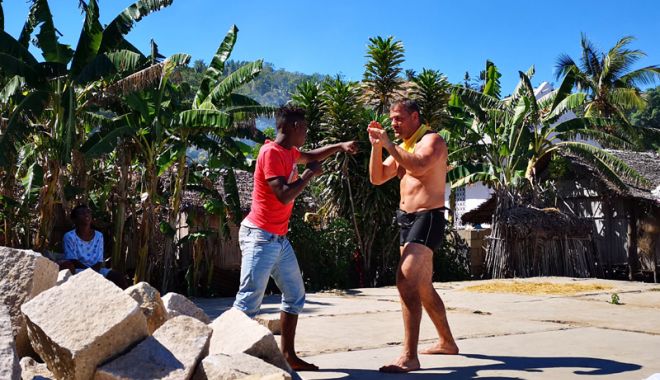 Ionuț Iftimoaie, antrenor de kickboxing în Madagascar - ionut-1536076408.jpg
