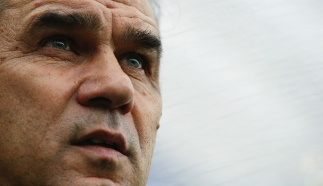 Anghel Iordănescu candidează la Primăria Generală din partea UNPR - iordanescu-1335688202.jpg