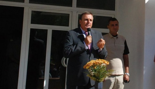 Ce spune deputatul Zanfir Iorguș despre Primăria din Mangalia - iorgus3-1315825420.jpg