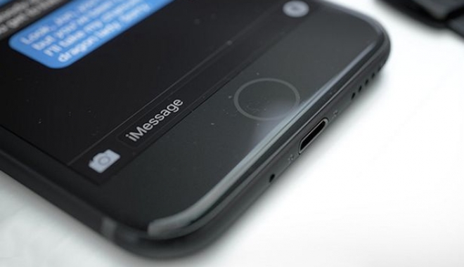 iPhone 7 ar putea fi prezentat pe 7 septembrie - iphone7spaceblackrendering-1470933315.jpg