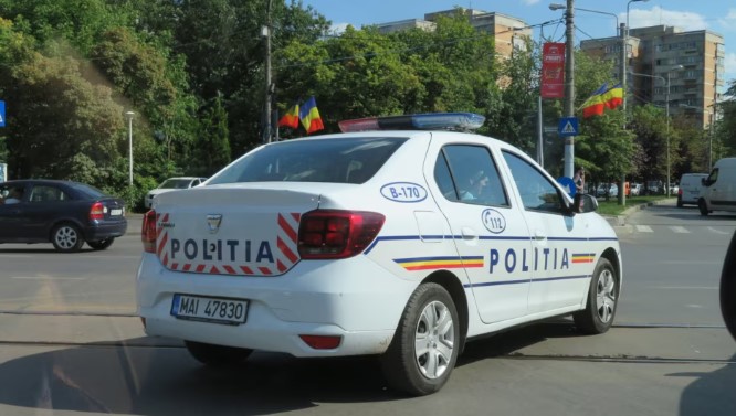 Scandal la IPJ Brăila. Doi polițiști, cercetați după un videoclip filmat în timpul serviciului