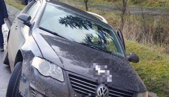 Trei tineri reţinuţi după ce ar fi răpit o fată de 15 ani, sub ameninţarea cuţitului