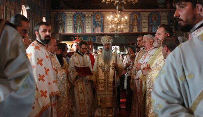 Unde oficiază IPS Teodosie - ipsteodosie3-1417772538.jpg