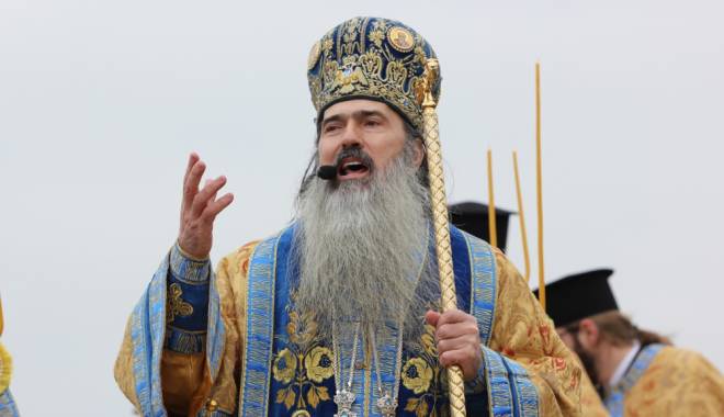 Procesiune religioasă pe străzile Mangaliei - ipsteodosie513695596841379065734-1441285616.jpg