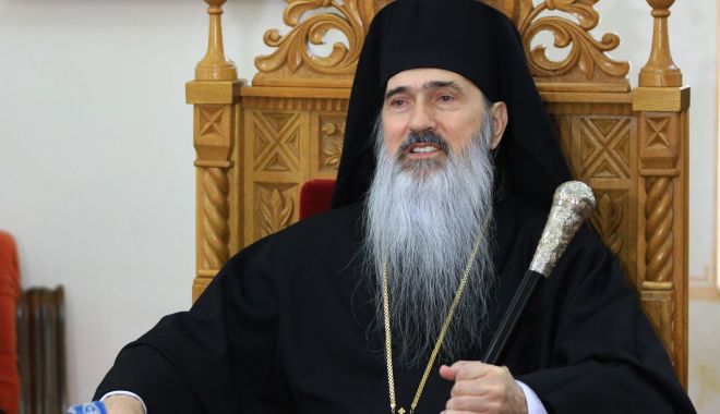 IPS Teodosie oficiază, duminică, slujba în afara catedralei - ipsteodosie7-1584034581.jpg