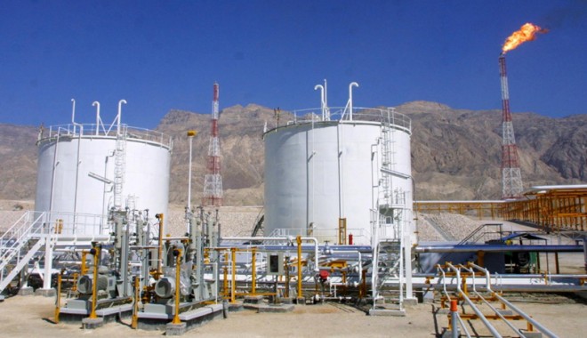 Iranul, pregătit să provoace o criză petrolieră majoră - iran-1323873084.jpg