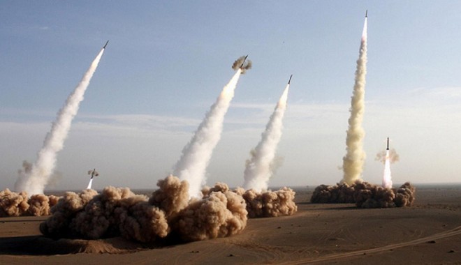 Iranul  nu cedează în ceea ce privește programul său nuclear - iranarmanucleara-1320857664.jpg
