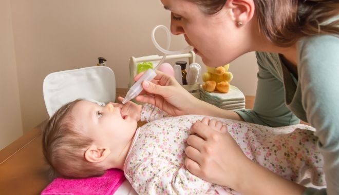Copilul are nasul înfundat? Iată ce recomandă medicii! - irigare2-1645815797.jpg