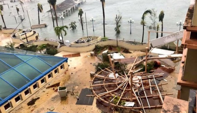 Uraganul Irma / 4 români au fost evacuați din Caraibe - irma1-1505144830.jpg