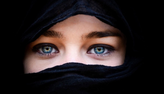 Turcia ridică interdicția privind purtarea vălului islamic în armată - isklam-1487767395.jpg