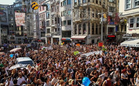 Reacțiile Uniunii Europene și SUA față de manifestațiile de la Istanbul - istanbul4-1370179614.jpg