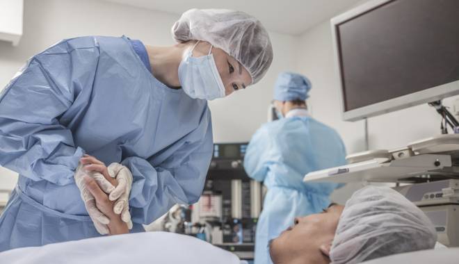 30 de ani de luptă împotriva cancerului în Europa - istocksurgerymedium1-1442845683.jpg