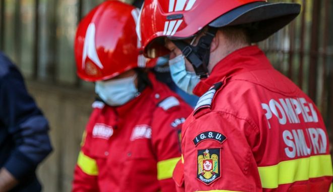 Trei angajați ai CFR au fost răniți, după ce generatorul dintr-un plug de deszăpezire feroviar a explodat - isu-1643710178.jpg