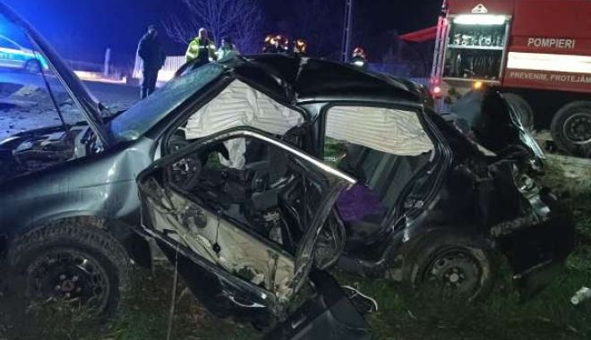 GRAV ACCIDENT! Patru tineri răniți, dintre care unul în comă și altul cu piciorul amputat!