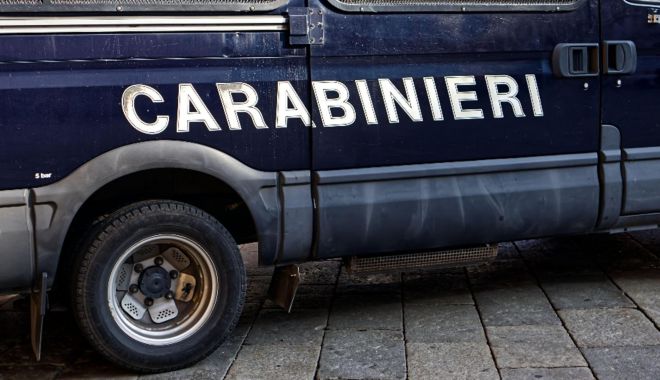 Româncă dată dispărută, descoperită moartă în portbagajul unei maşini, în Italia