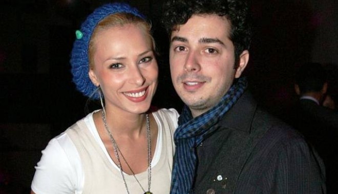 SCANDAL în neamul lui Salman Khan. Presa indiană a măritat-o pe Vântur cu Moga! - iuliavanturmariusmogadespartire-1389020653.jpg