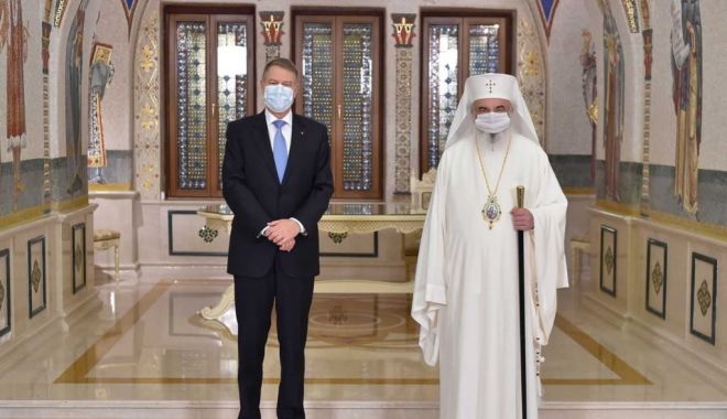 Patriarhul Daniel a fost decorat de preşedintele Klaus Iohannis - iuuuu-1626962751.jpg