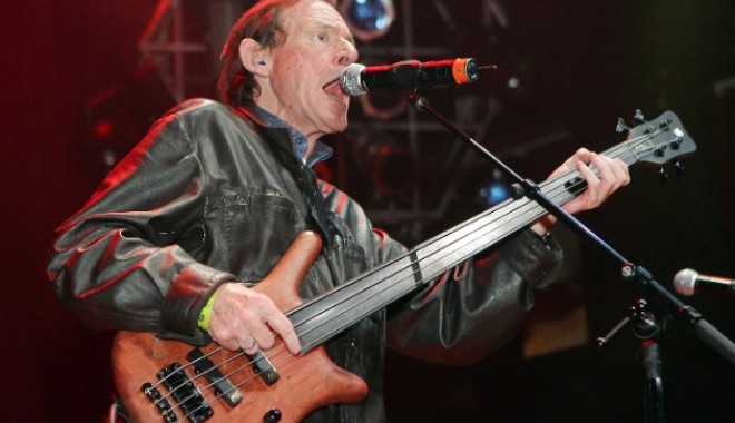 A murit Jack Bruce, basistul trupei Cream - jackbruce-1414334295.jpg