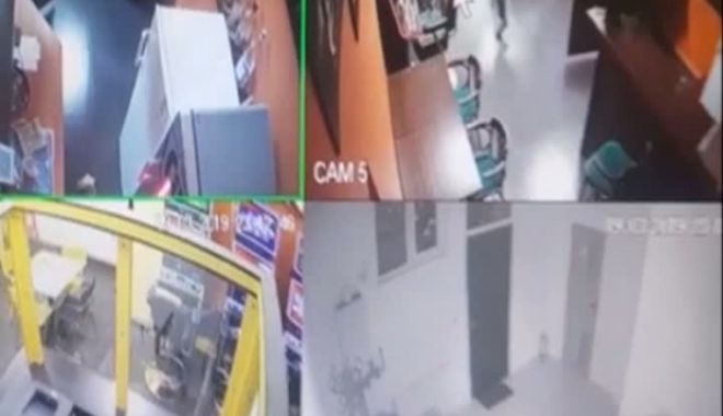 Jaf ca în filme: Trei persoane mascate au spart cu un baros seiful unei case de pariuri - jafgj07115600-1560412611.jpg