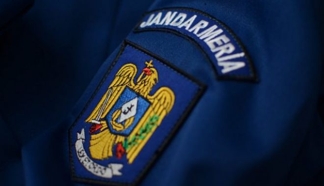 Femeie care promitea angajări la Jandarmerie, prinsă de DGA în flagrant, în timp ce primea bani - janda-1668529790.jpg