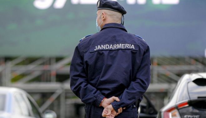 Soția unui jandarm a fugit cu amantul care este polițist local - jandarm24-1650037454.jpg