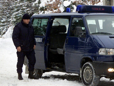 Tâlharul unui turist englez, prins în timp record de jandarmii constănțeni - jandarmeriagorjeanul-1350246458.jpg