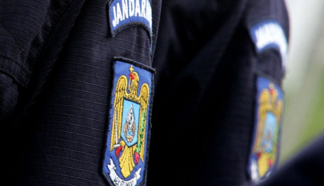 Fost șef al Jandarmeriei Constanța,  acuzat de luare de mită și abuz în serviciu - jandarmi-1373686168.jpg
