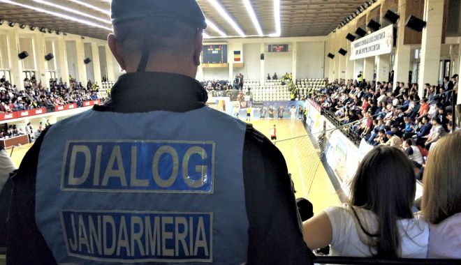 Jandarmii vor asigura ordinea publică la evenimentele din week-end - jandarmi-1549011184.jpg