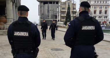 Scandal la ieșirea dintr-un club, în Mamaia - jandarmi1531049744-1556464273.jpg