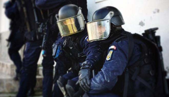 Jandarmii din Constanța, în topul confiscării mărfurilor de contrabandă - jandarmii-1502210225.jpg