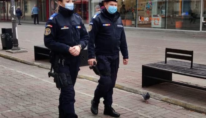 Jandarmii la pas, prin pieţe: peste 330 de sancţiuni - jandarmii-1613979724.jpg