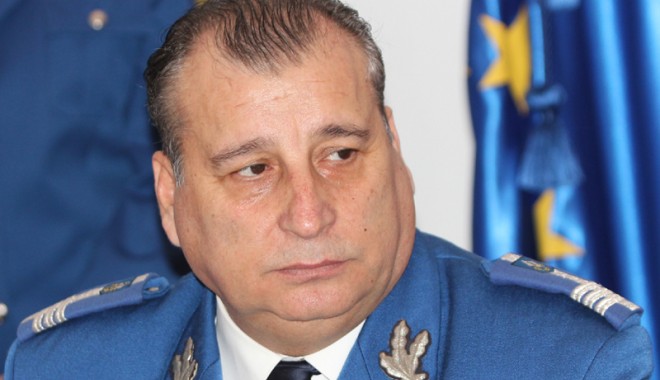 Jandarmii constănțeni au rămas fără șef. Colonelul Cojoc trece în rezervă - jandarmiiconstantenifarasefcojoc-1391018426.jpg