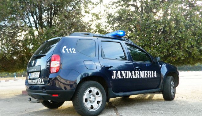 Jandarmii, la datorie pe străzi: au dat sute de amenzi în Constanța! - jandarmiinmisiune-1603124415.jpg