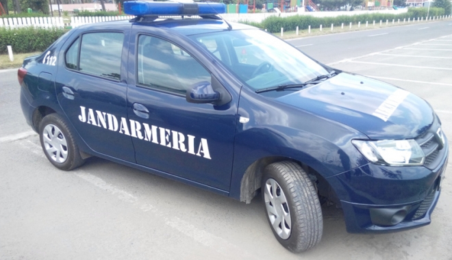 Măsuri de siguranță, la meciul de handbal HCDS - Steaua - jandarmisipolitisti-1477409606.jpg
