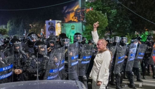 Șeful Brigăzii Speciale a Jandarmeriei, audiat la Parchetul General - jandarmu-1535029035.jpg