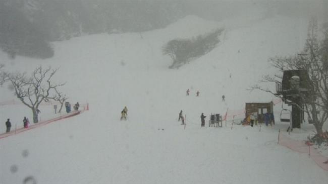 Opt elevi găsiți morți în urma avalanșei de lângă Tokyo - japonia-1490628360.jpg