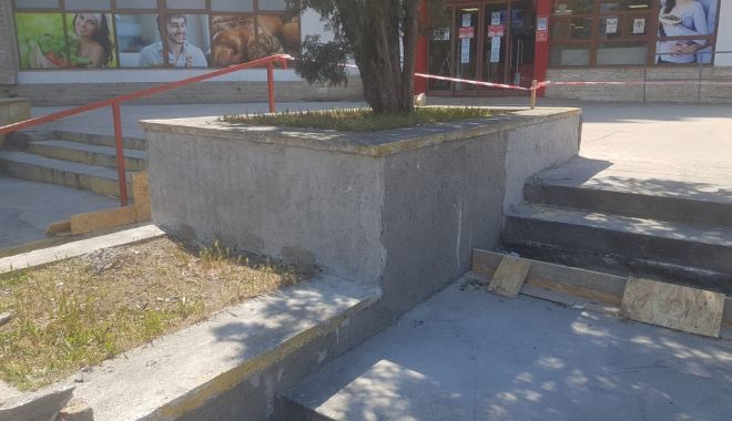 Administrația locală reface jardinierele din Constanța - jardinierele2-1588346608.jpg