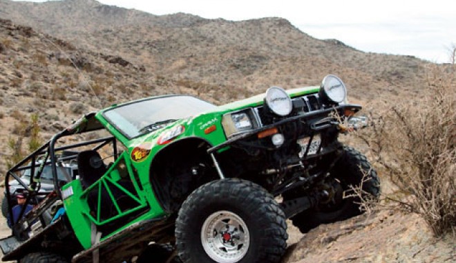 Turismul de aventură prezent pe litoralul românesc - jeep-1376315544.jpg