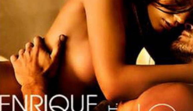 Jennifer Lopez, goală în brațele lui Enrique Iglesias - jenniferlopeztoplessinbratelelui-1317415053.jpg