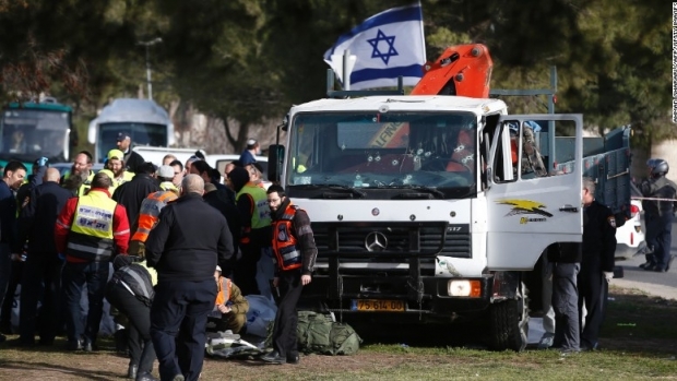 Atac terorist la Ierusalim. Mai mulți oameni au fost înjunghiați - jerusalem74805700-1492182106.jpg