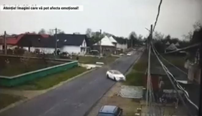 Un șofer beat a scăpat ca prin minune după ce s-a răsturnat cu mașina în Suceava - jmg9ndqwjmhhc2g9n2rhmjmyyzrhnjkw-1619946864.jpg