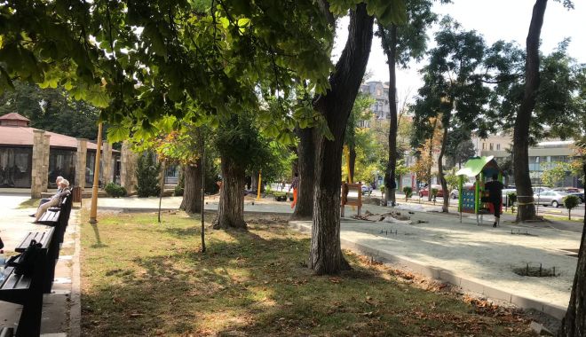 Amenajarea locurilor de joacă continuă. Apel către constănțeni - joaca1-1569411526.jpg