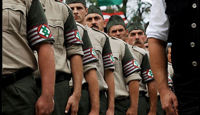 Traian Băsescu cere interzicerea membrilor partidului extremist Jobbik în România - jobbik-1394561674.jpg