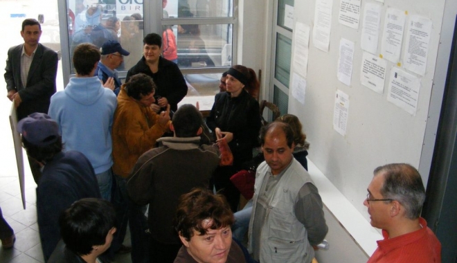 Locuri de muncă vacante pentru șomeri. Iată în ce domenii - joburi-1492776316.jpg