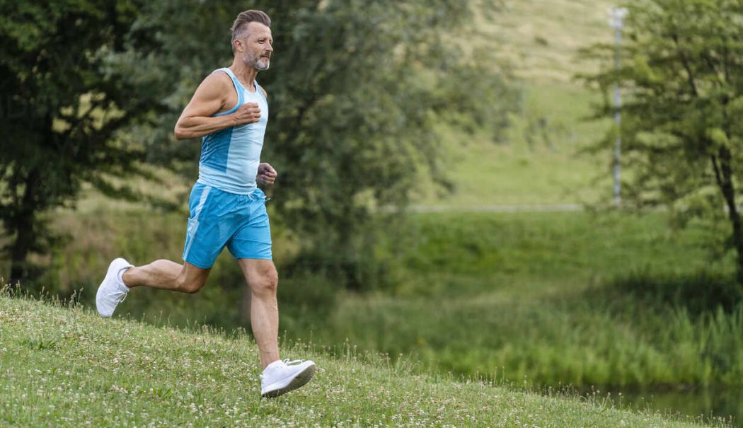 Beneficiile alergării la primele ore ale dimineții se văd pe parcursul întregii zile - jogging-1716812599.jpg