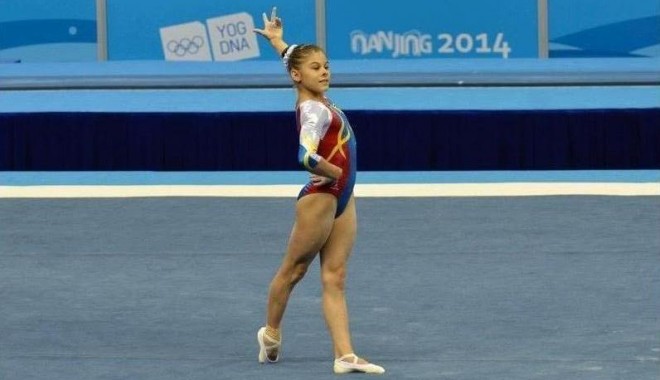 JO: Românca Laura Jurcă, calificată la cinci finale, la gimnastică artistică - jogimnasticasursacosrro-1408439325.jpg